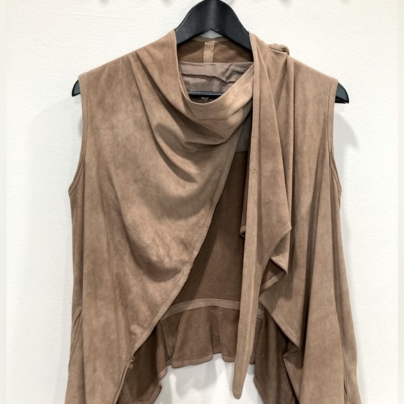 SOLD - Picture 4 of 9